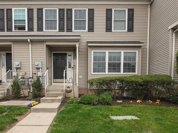 1703 Briarwood Ct #1703, Phoenixville, PA 19460