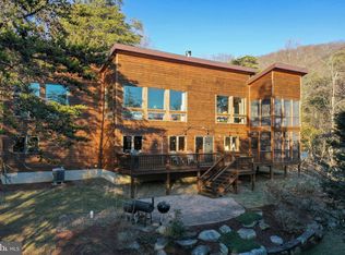 452 Settlers Valley Way, Lost River, WV 26810