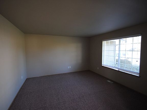 5th image of 6524 156th Street Ct E