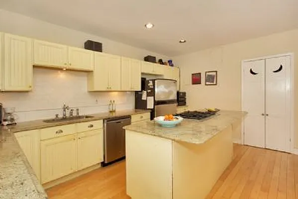 Sold by Trebach Realty | media 6