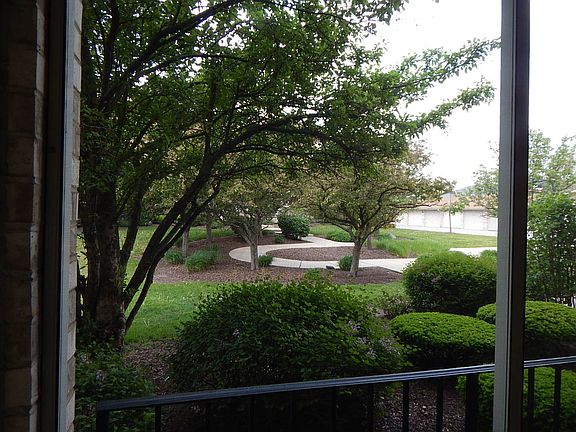 4th image of 6825 Forestview Dr APT 1B