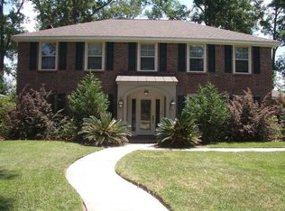 7134 Lake Comite Dr, Baton Rouge, LA 70818