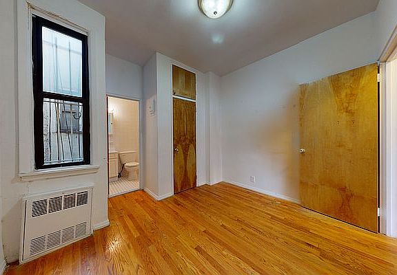 3rd image of 311 E 85th St APT 3D