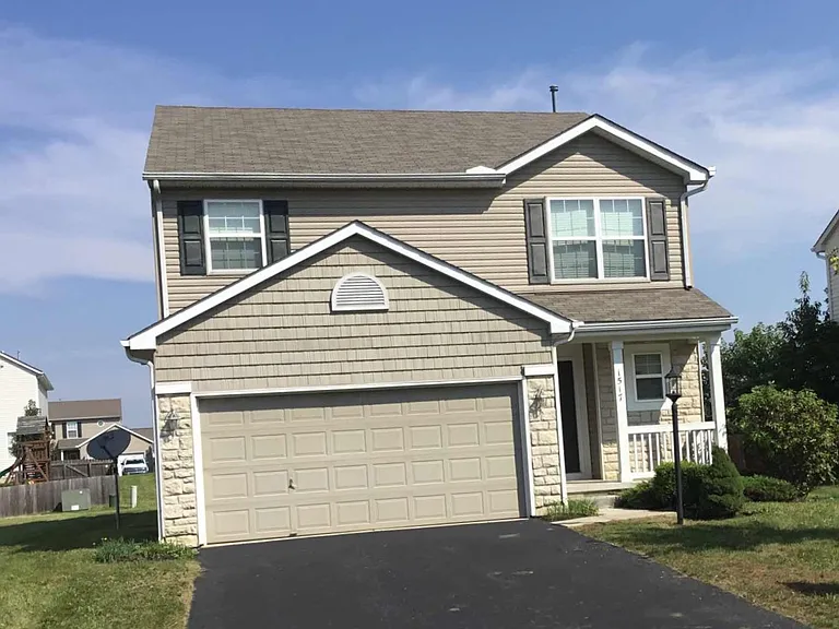 1517 McKinney Ln — Photo 1
