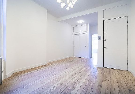5th image of 17 Clifford Pl APT 3R