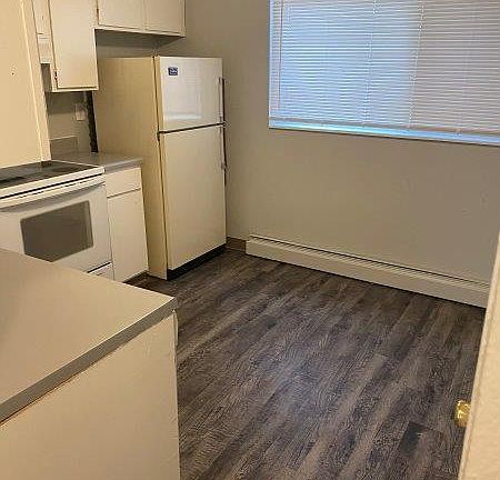 4th image of 4025 Ruskin Way #D
