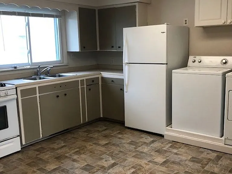 1819 Norwood St — Photo 11