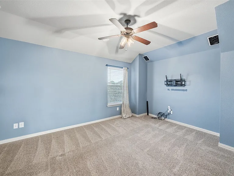 4500 Lakeside Hollow St — Photo 29