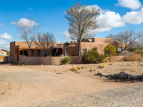 1 Llano Sendero Ct, Placitas, NM 87043