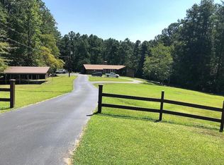 6447 Cedarcrest Rd NW, Acworth, GA 30101