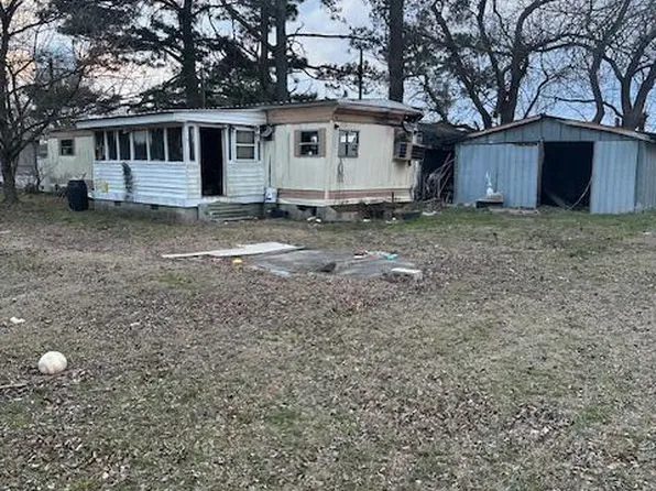 1172 Emmaus  Church Road, Dudley, NC 28333