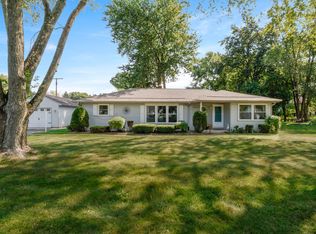 2006 Rebecca St, Valparaiso, IN 46383