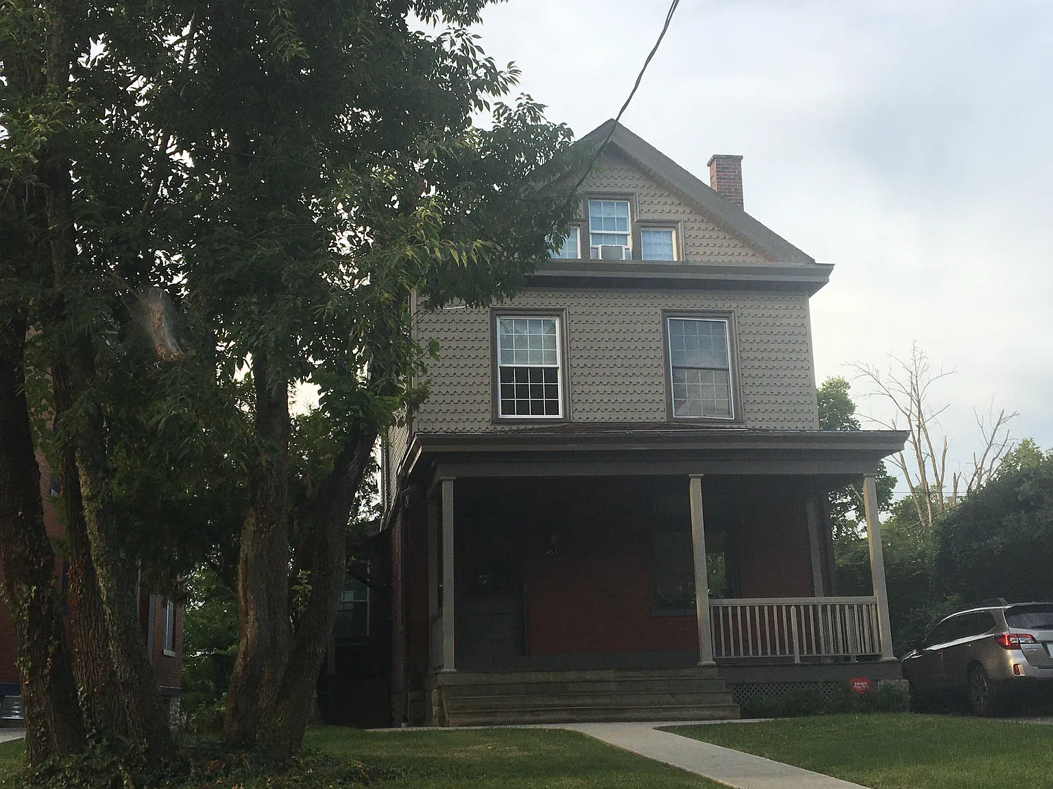 453 Riddle Rd Unit A photo 1
