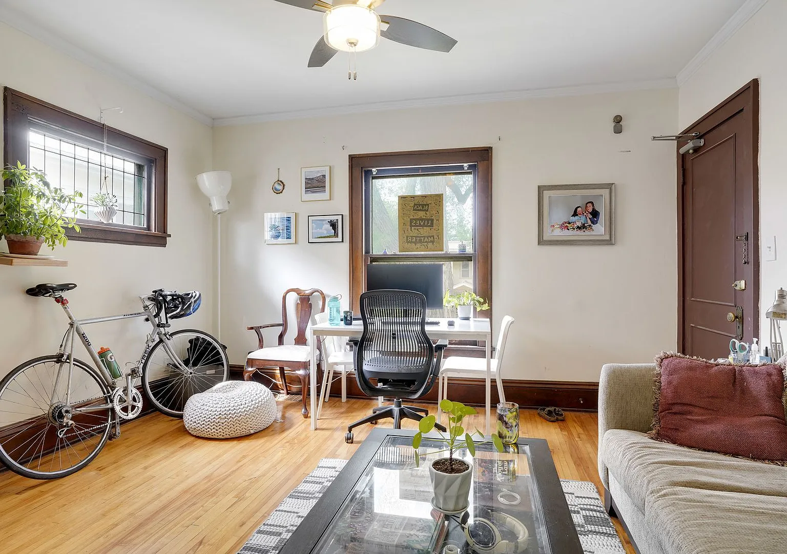 3845 Grand — Photo 4