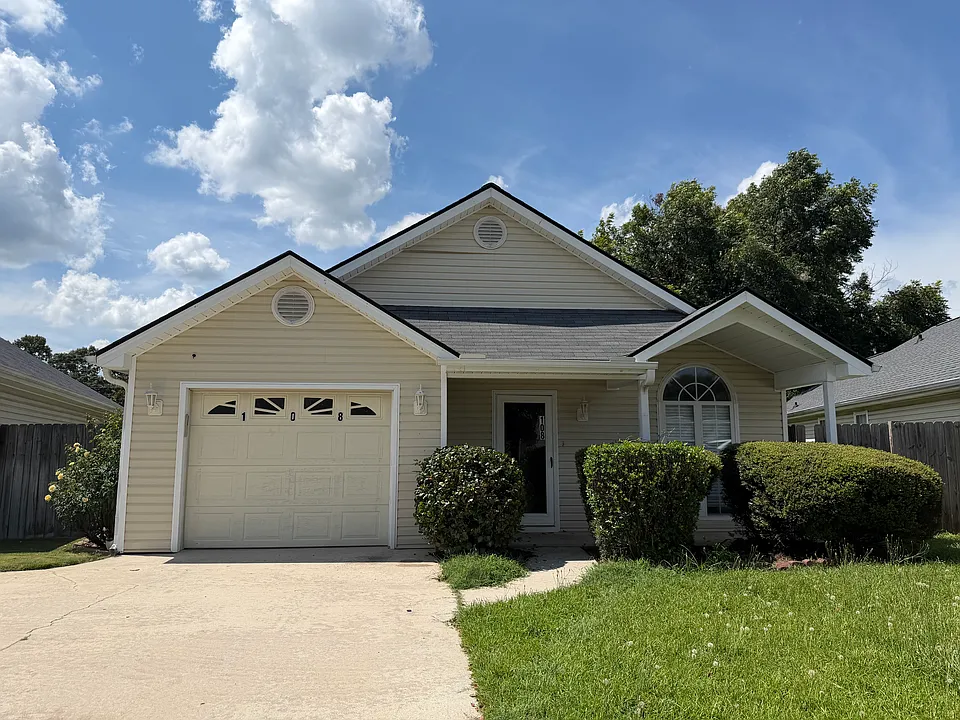 108 Linda Kay Ct