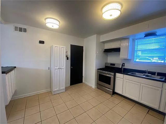 735 Lake Ave — Photo 13