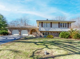 3N046 Lakeview Ct, West Chicago, IL 60185