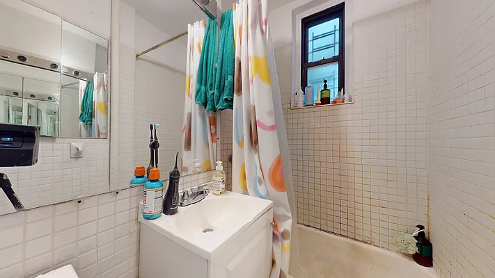 Rented by Iryna Ferenets, LREB | media 6