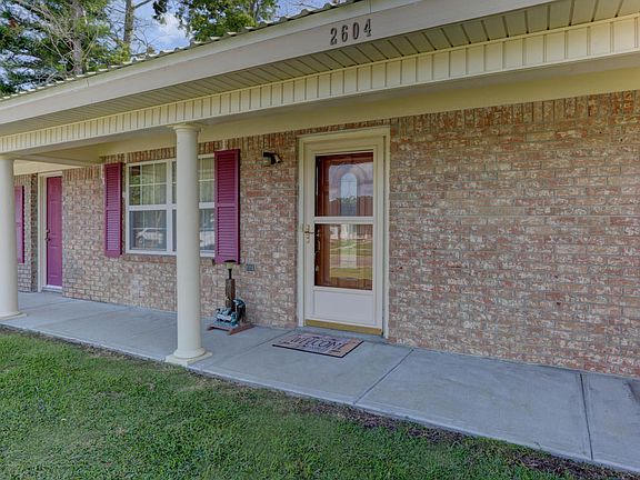3rd image of 2604 Maple St