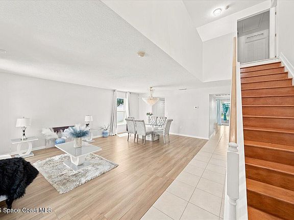 4th image of 2771 Snapdragon Dr NW