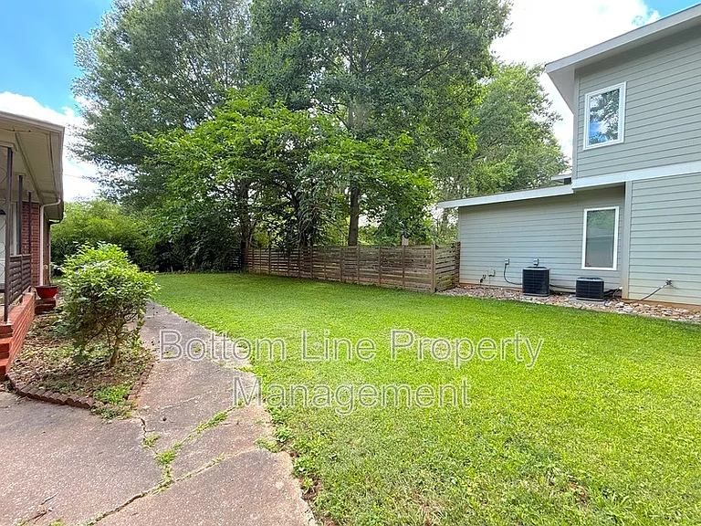 3128 Creighton Dr — Photo 14