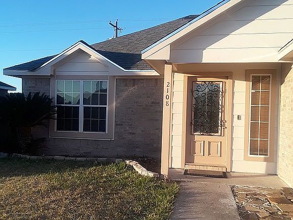 3rd image of 2108 Margaret Ln