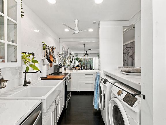 2nd image of 1130 Mahogany Way