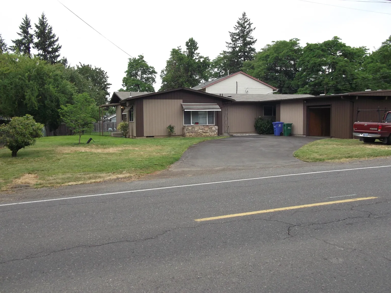 5439-5443 SE 120th Ave photo 1