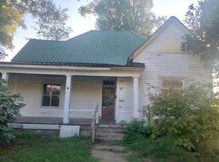 204 S 3rd St, Amory, MS 38821