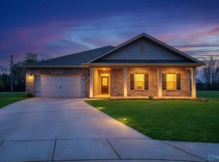 201 Poplar Hollow Dr, Harvest, AL 35749