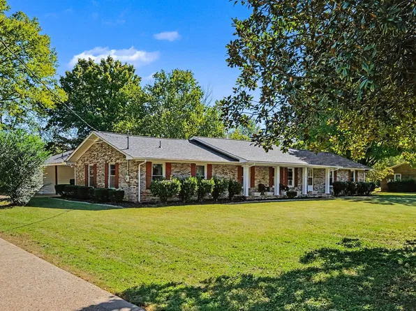 146 W Clearview Dr, Murfreesboro, TN 37128