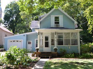 518 2nd St S, Stillwater, MN 55082