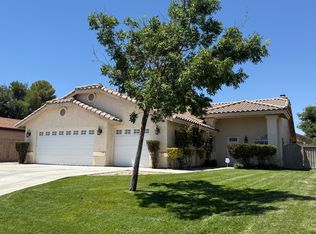 12830 Bermuda Dunes Rd, Victorville, CA 92395