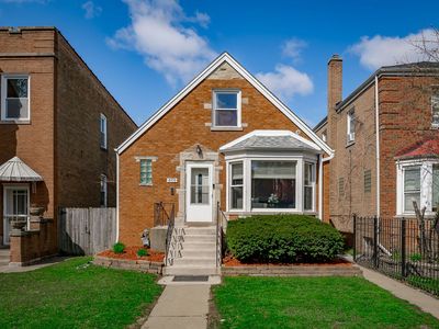 4950 N Mason Ave, Chicago, IL, 60630
