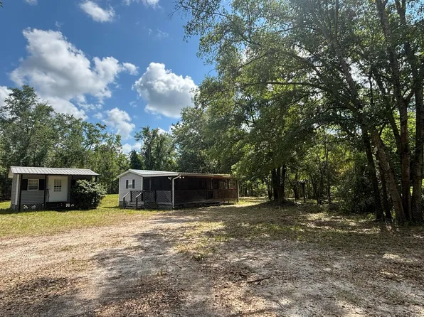 423 NW Bright Lake Court, FL 32096