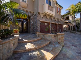 5686 Ocean Terrace Dr, Huntington Beach, CA 92648