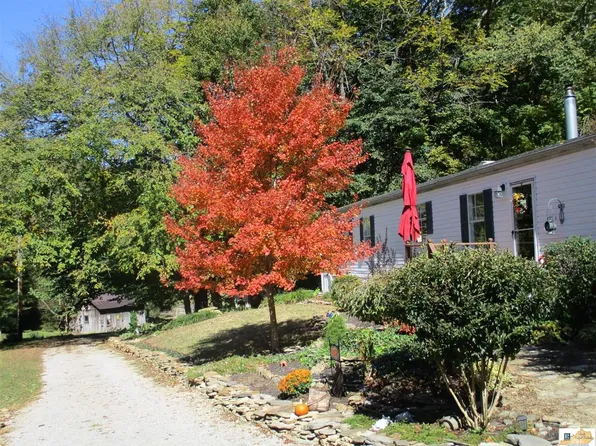 567 Branham Rd, Burkesville, KY 42717
