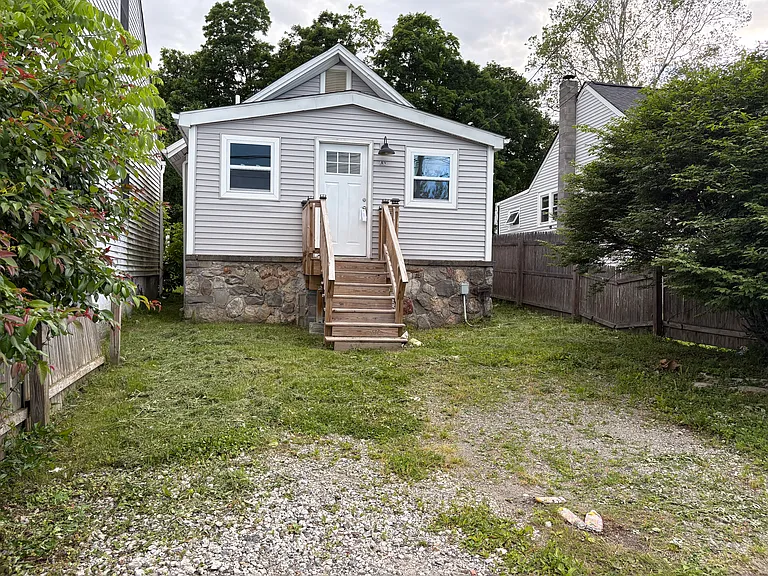 103 N Pierpont Ave — Photo 14