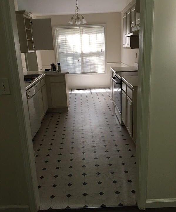 2nd image of 208 Melody Ln
