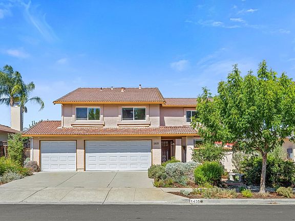 3rd image of 1435 Blackwing Way
