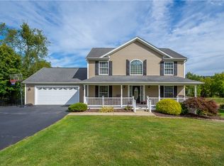 106 Sycamore Ln, Washington, PA 15301