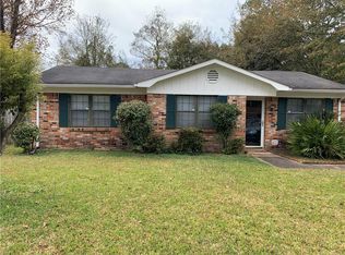 504 Farnell Ln, Mobile, AL 36606