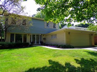 931 Wayne Ave, Deerfield, IL 60015