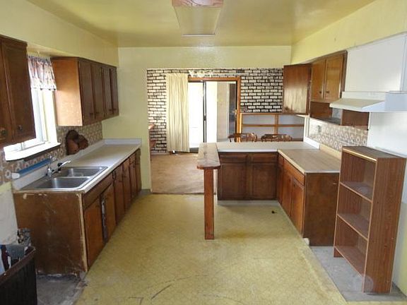 4th image of 118 Edward Dr