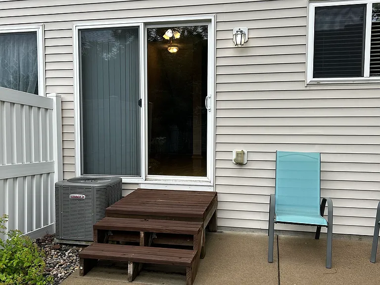 2951 Village Cir — Photo 12