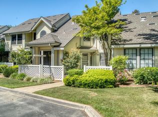 919 E Foxhill Dr, Fresno, CA 93720