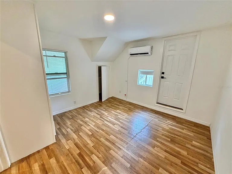 819 11th St N #3 — Photo 7