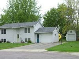 309 8th Ave NW, Waseca, MN 56093