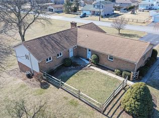 823 Breinigs Ln N, Catasauqua, PA 18032