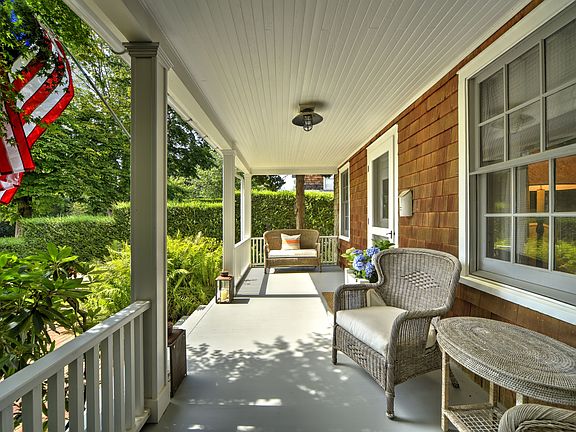 2nd image of 31 Meeting House Ln